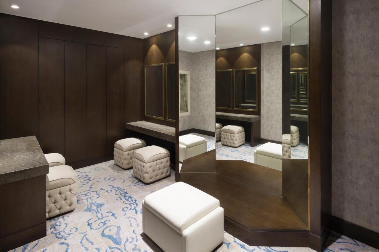 Grand Hyatt Al Khobar Hotel And Residences Экстерьер фото The dressing room