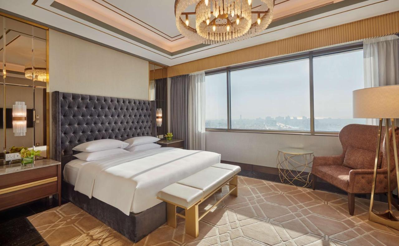 Grand Hyatt Al Khobar Hotel And Residences Экстерьер фото A bedroom at the hotel